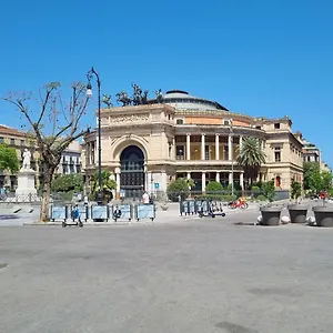 https://ennes-apartments.palermohotels.org